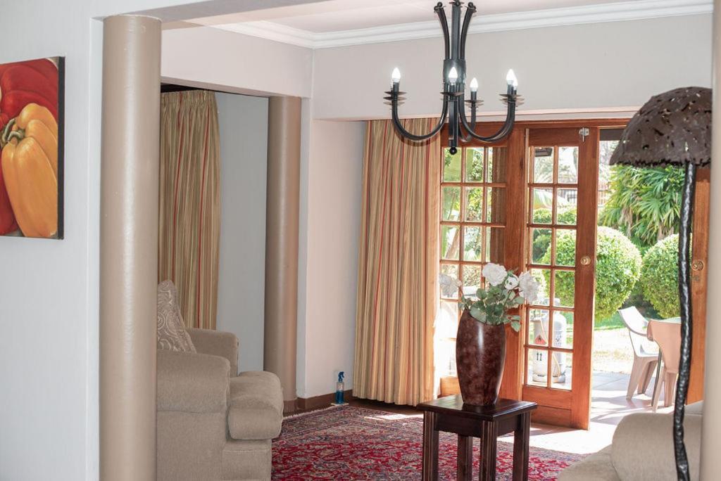 Micasa Sucasa Guesthouse Lephalale Luaran gambar