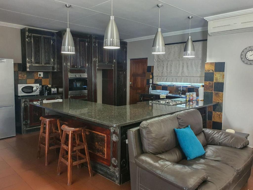 Micasa Sucasa Guesthouse Lephalale Luaran gambar